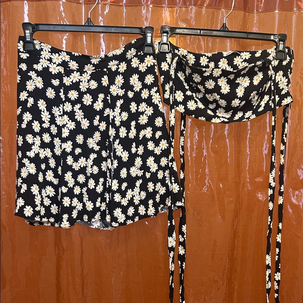 Reformation Floral Black Skirt and Top with Daisies